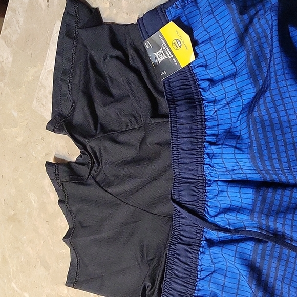 NWT Speedo swim trunks - Picture 10 of 10